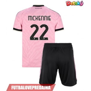 Lacne Dětský Futbalové dres Juventus Weston McKennie #22 2026-27 Krátky Rukáv - Preč (+ trenírky)